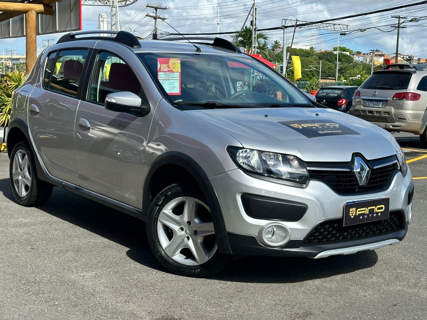 RENAULT SANDERO