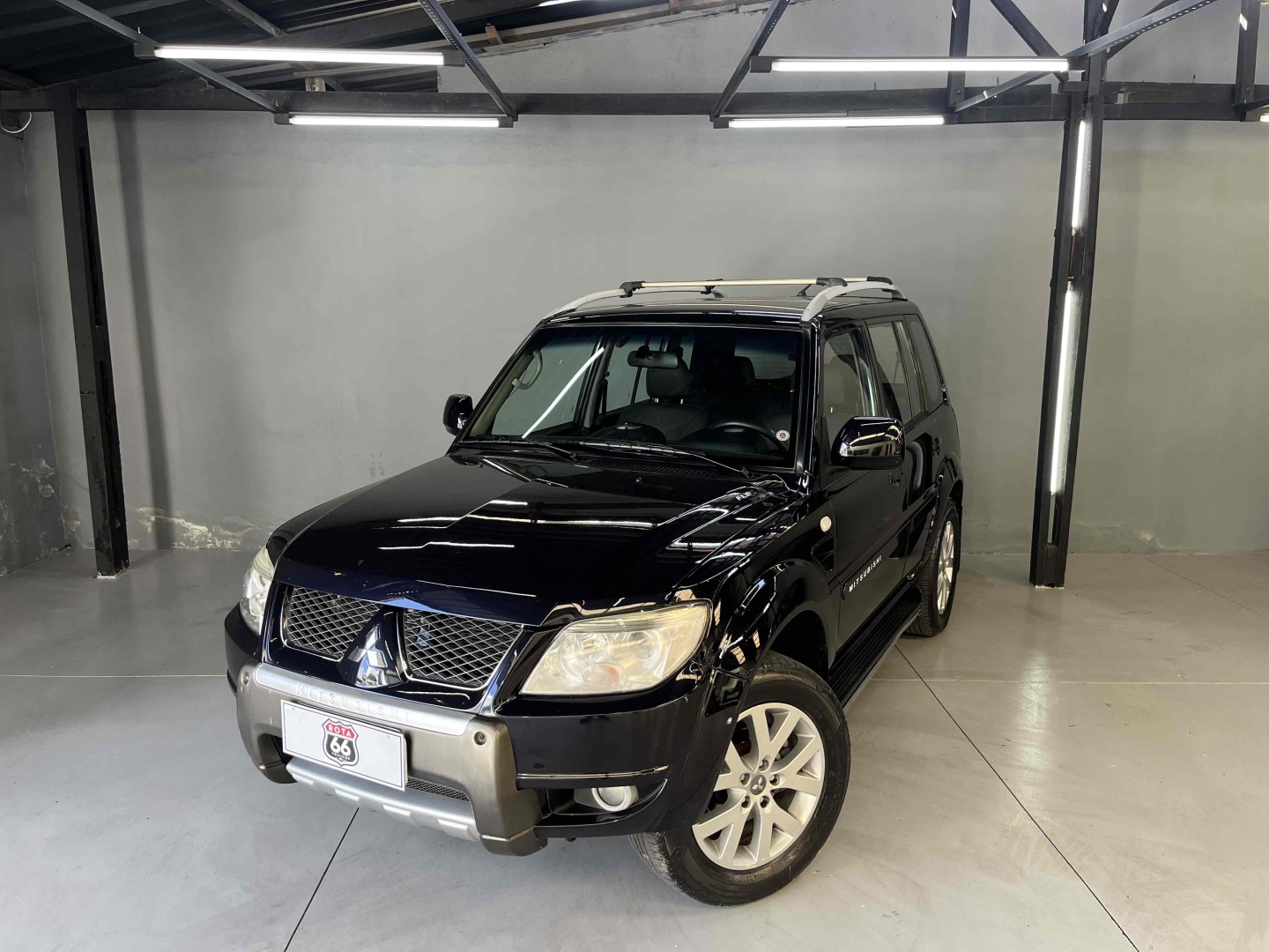 MITSUBISHI PAJERO TR4