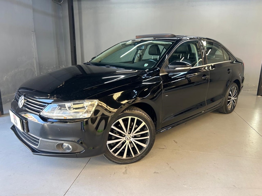 VOLKSWAGEN JETTA
