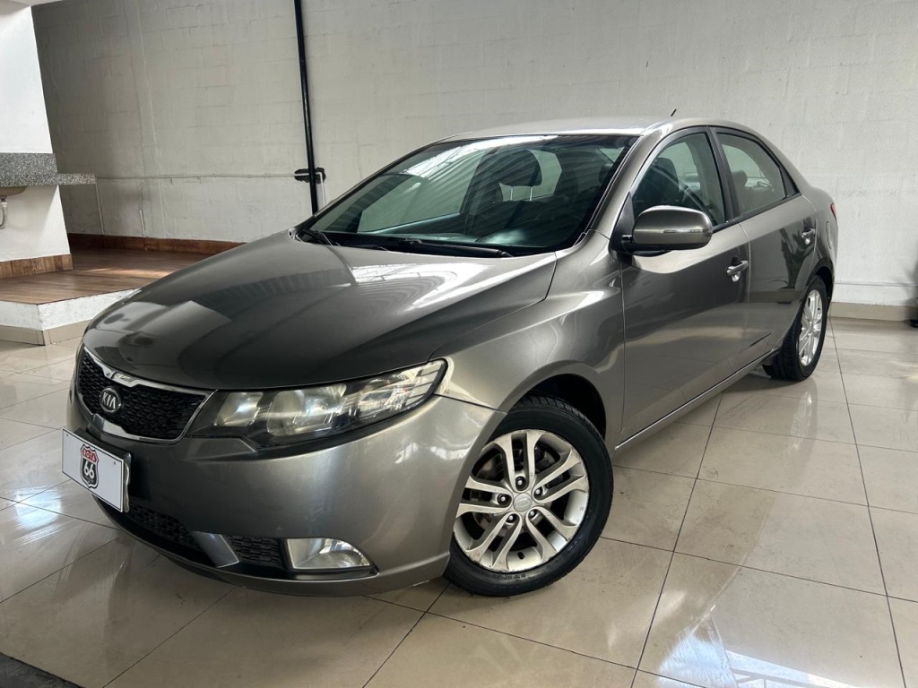 KIA CERATO