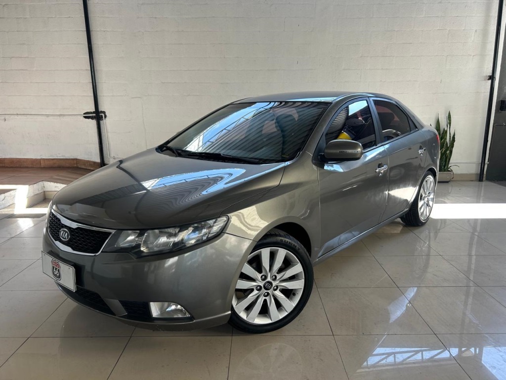 KIA CERATO