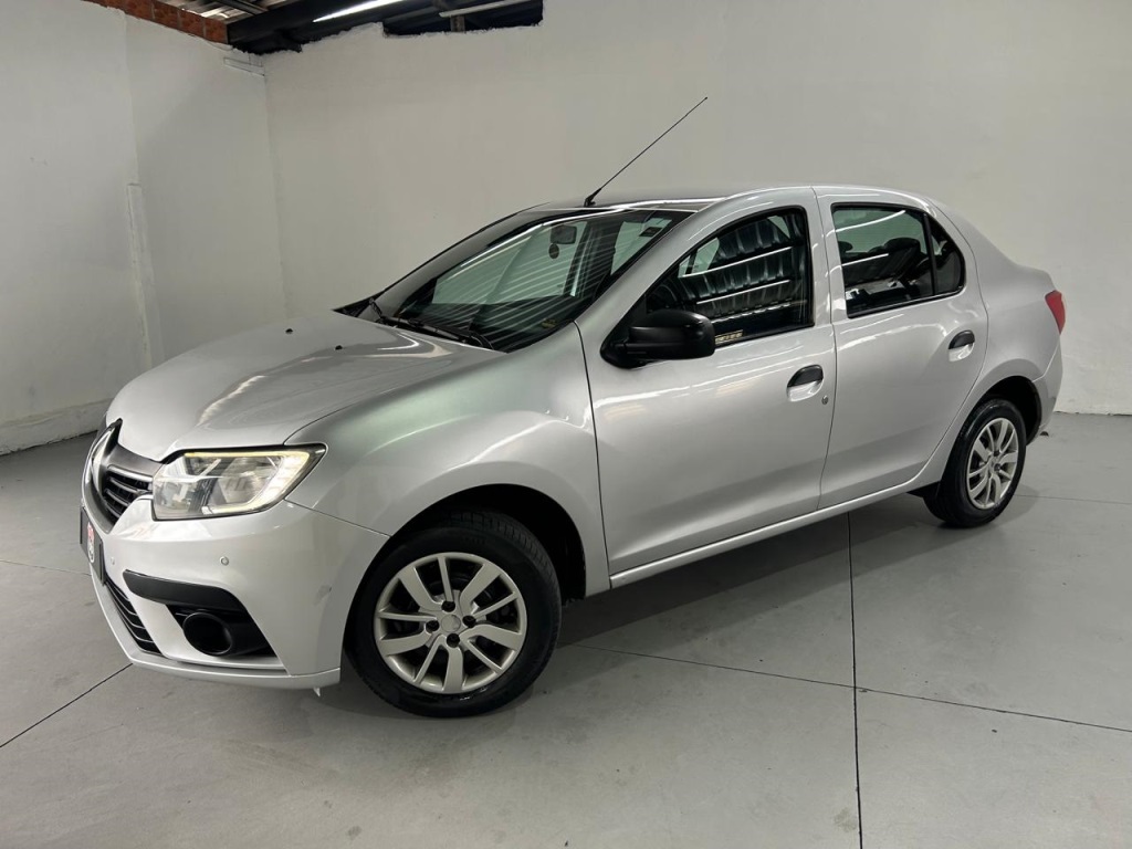 RENAULT LOGAN