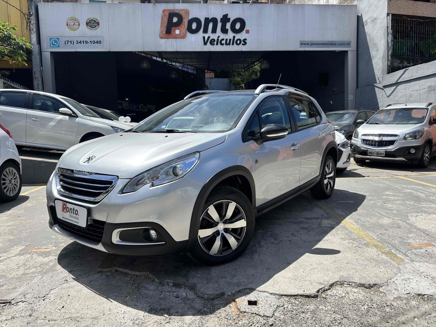 PEUGEOT 2008