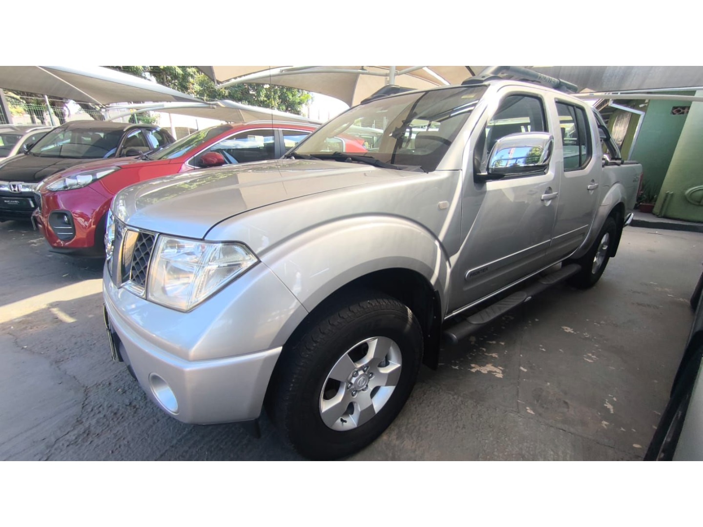 NISSAN FRONTIER