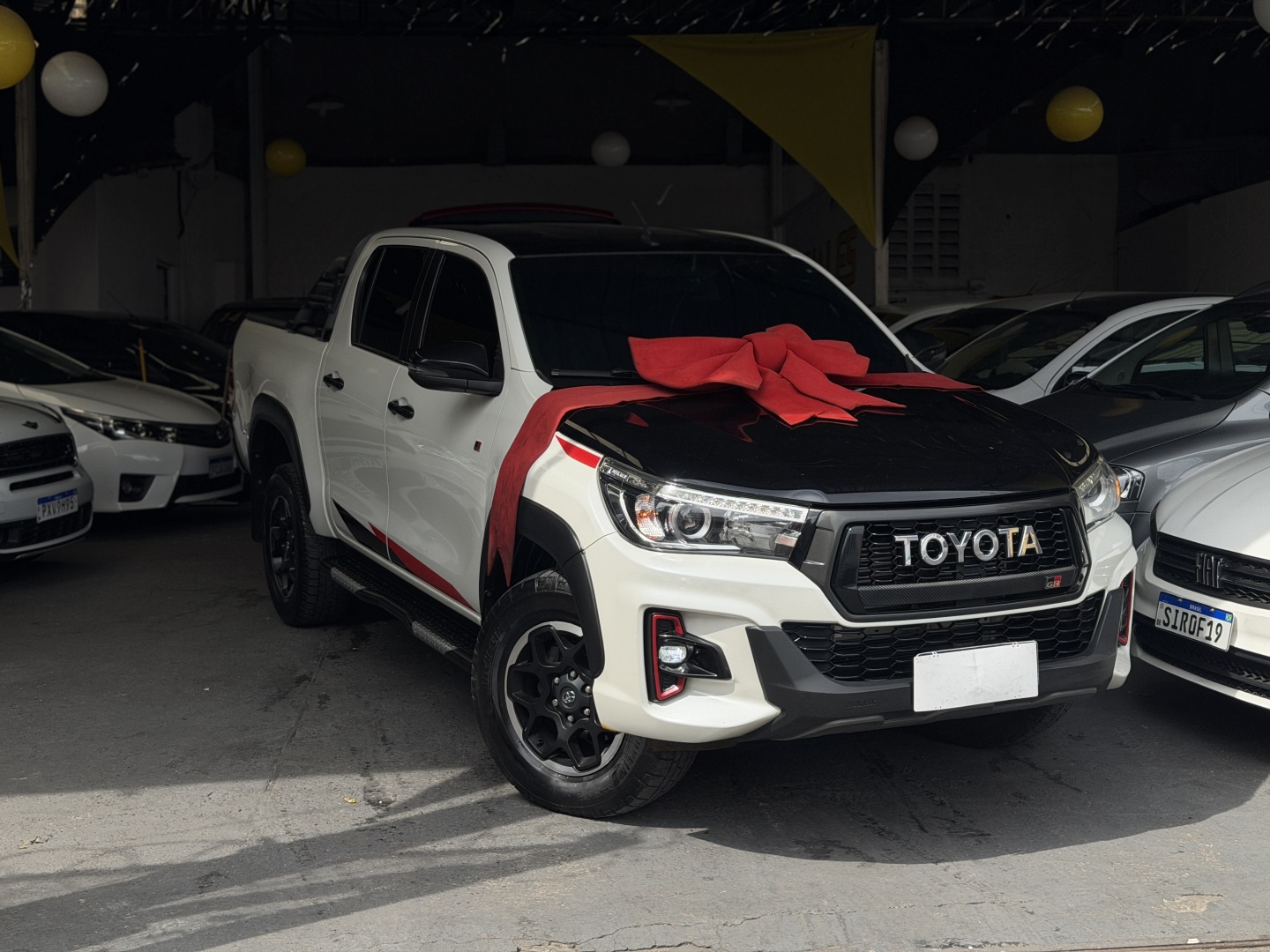 TOYOTA HILUX