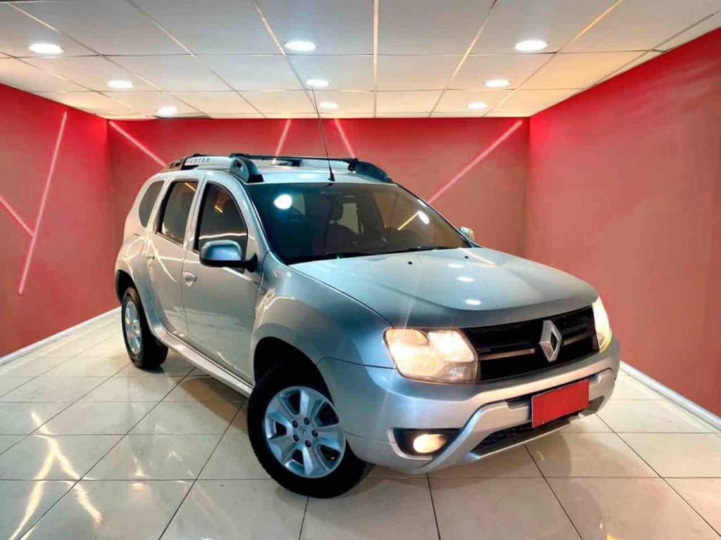 RENAULT DUSTER