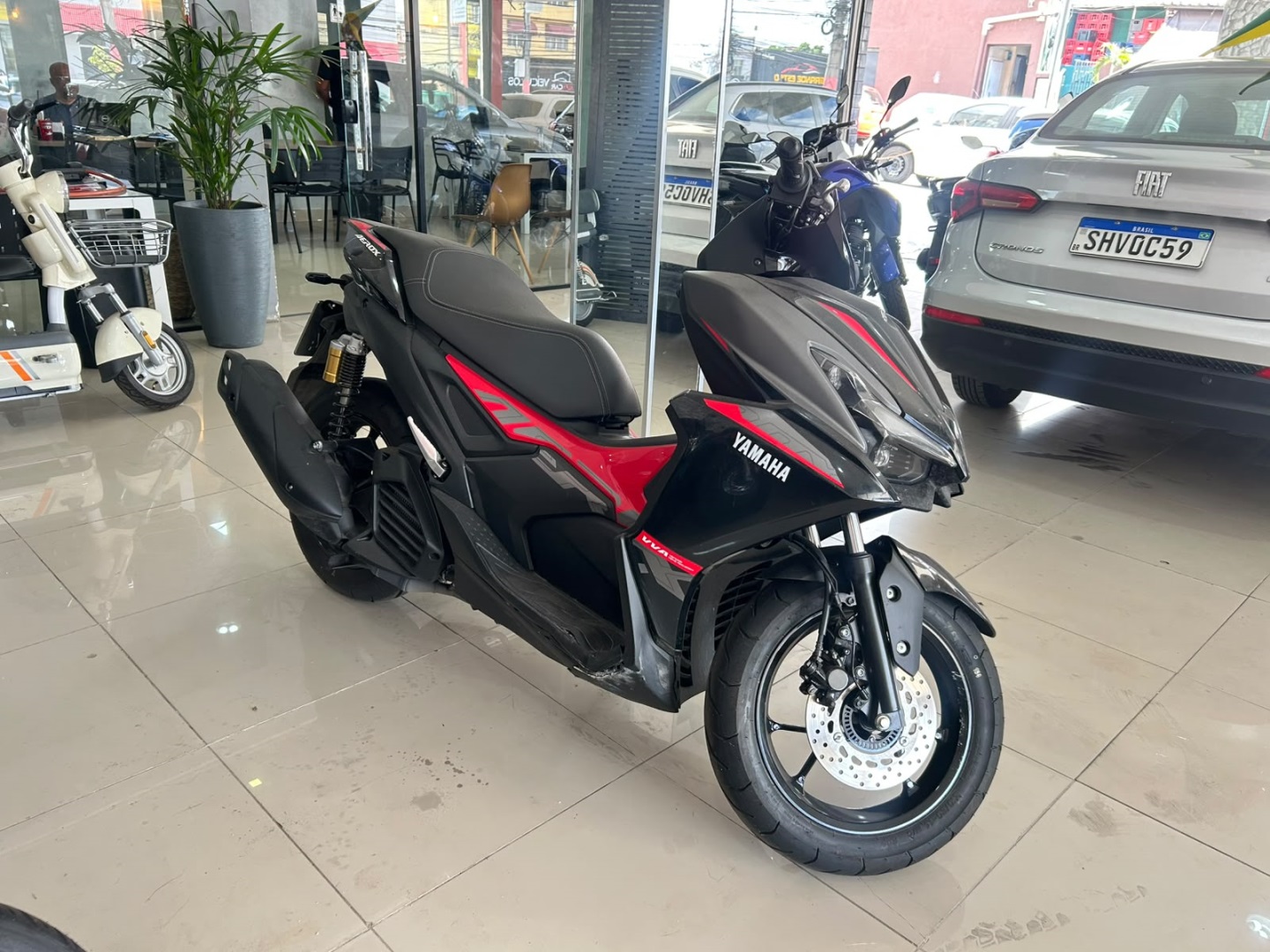 YAMAHA AEROX 160 ABS