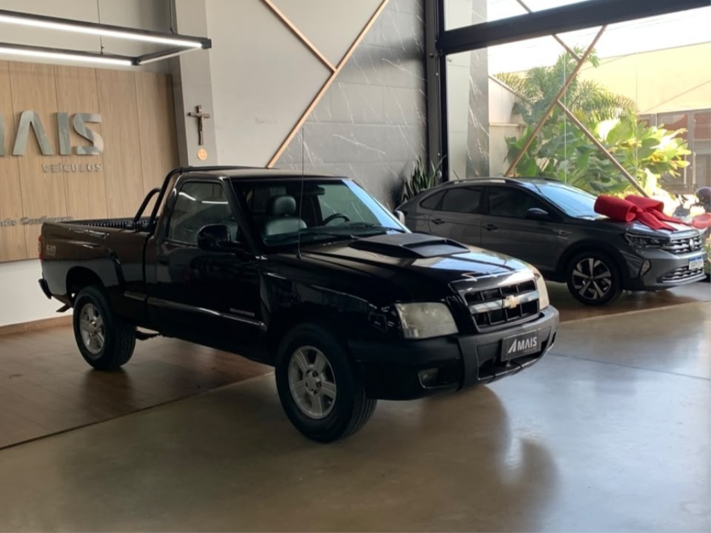 CHEVROLET S10 2.4 MPFI ADVANTAGE 4X2 CS 8V FLEX 2P MANUAL