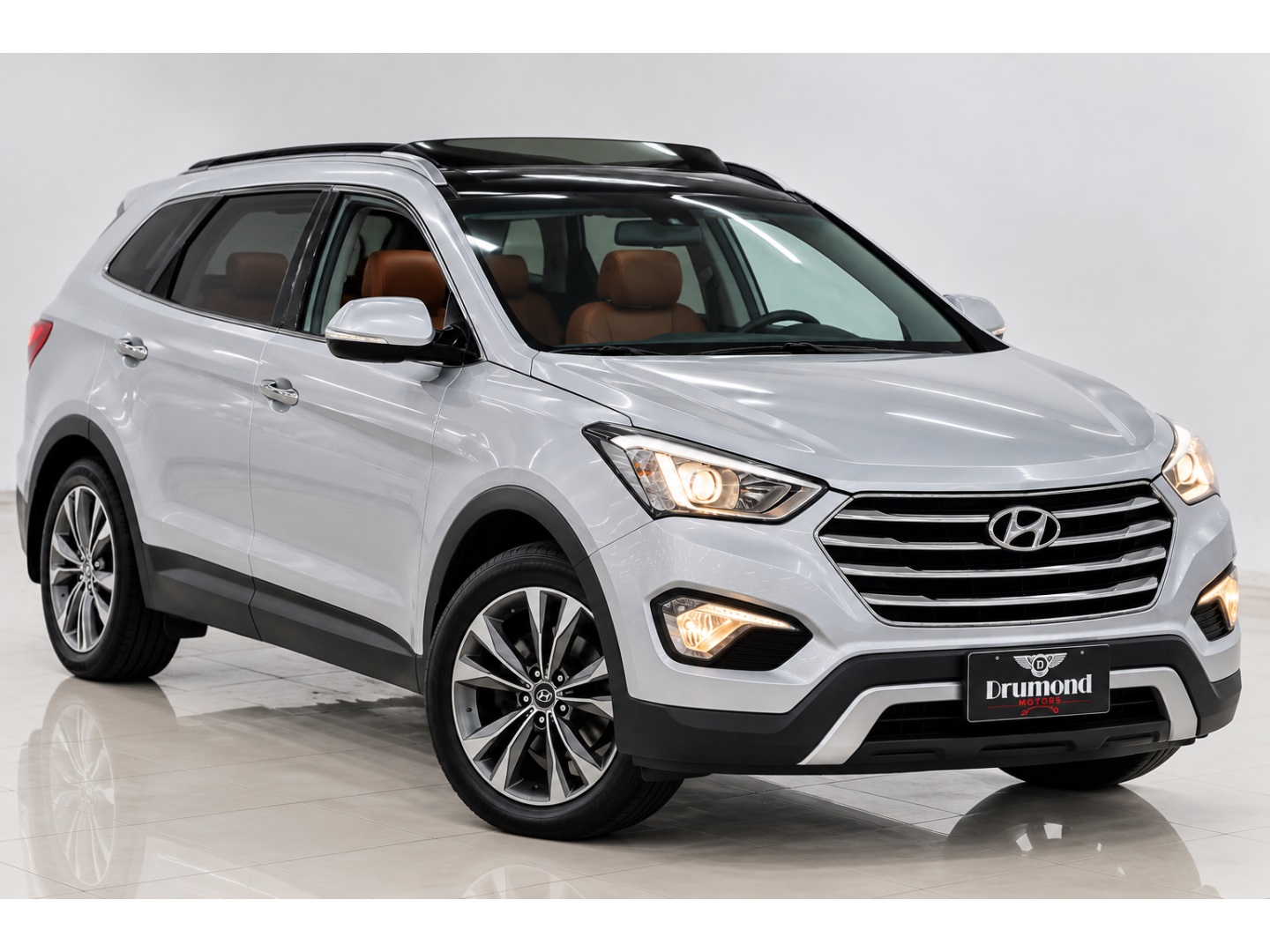 HYUNDAI GRAND SANTA FÉ