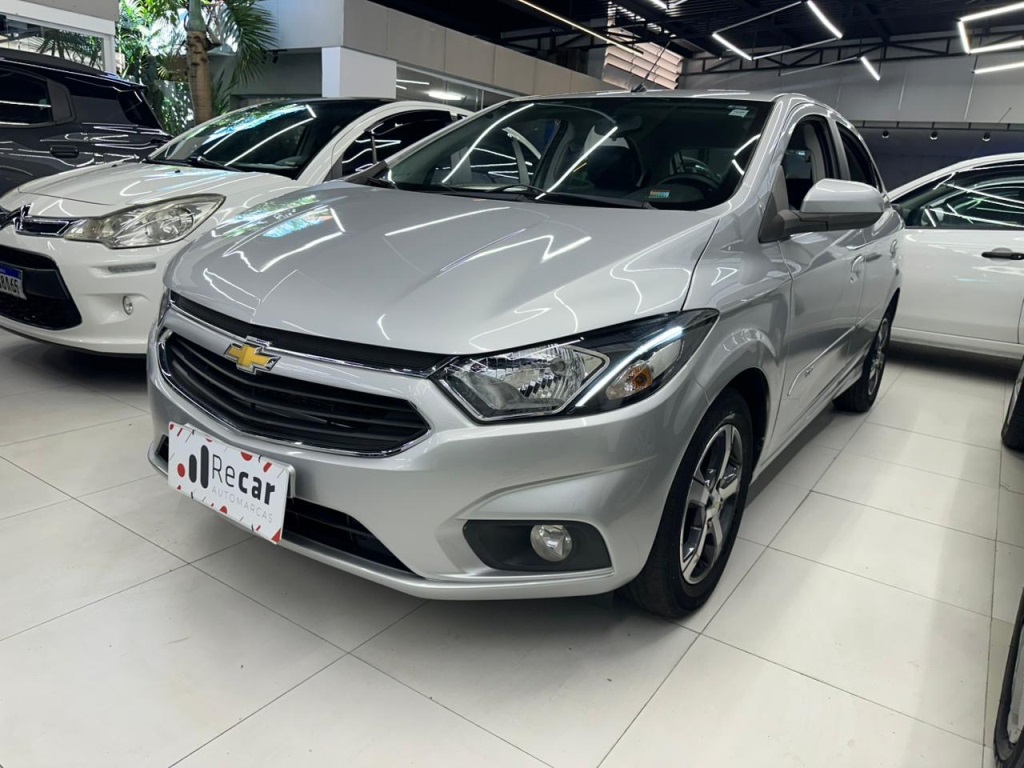 Chevrolet Onix 1.4 Mpfi LTZ 8v Flex 4p Manual