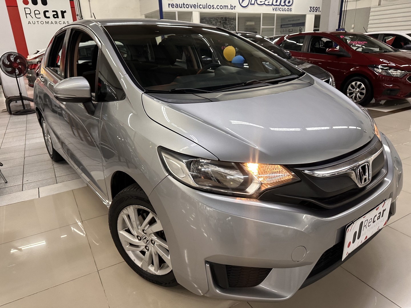 Honda Fit 1.5 DX 16v Flex 4p Automático