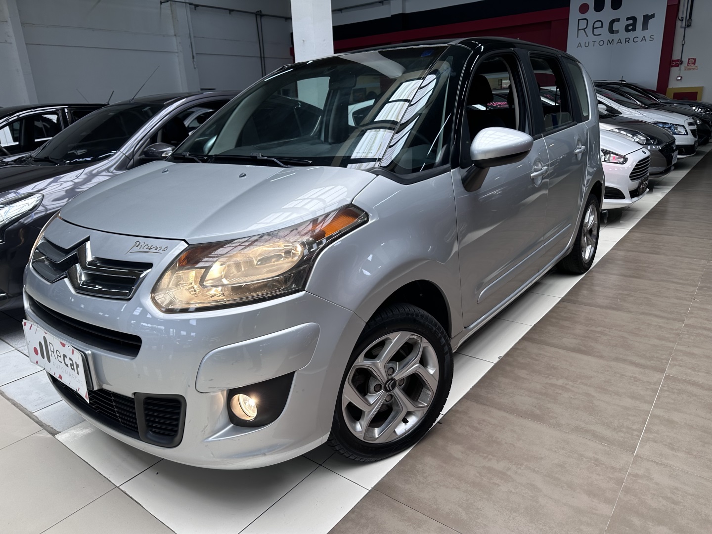 Citroën C3 1.5 Picasso GLX 8v Flex 4p Manual