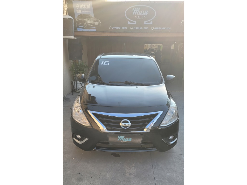 NISSAN VERSA
