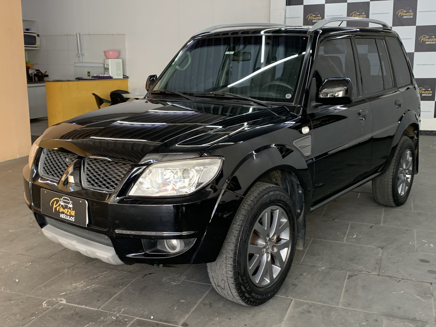 MITSUBISHI PAJERO TR4
