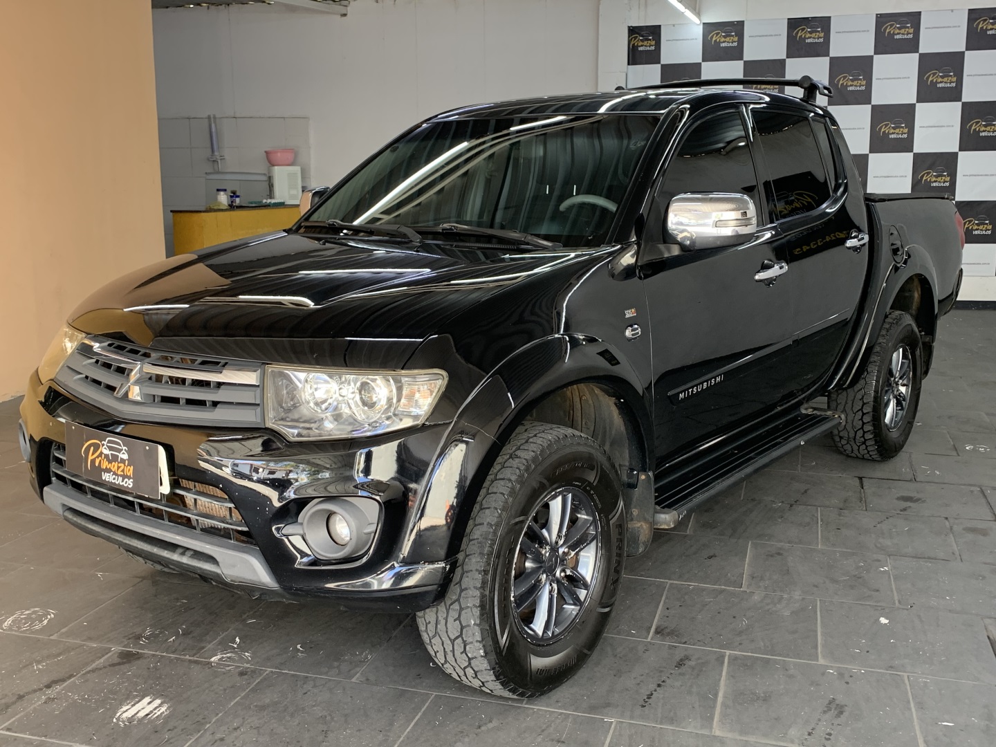 MITSUBISHI L200 TRITON