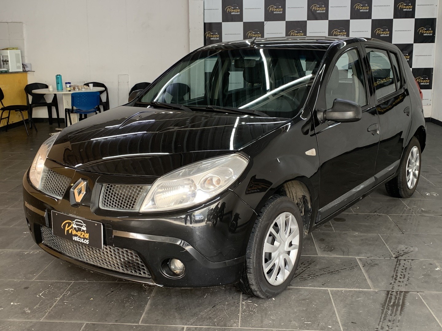 RENAULT SANDERO