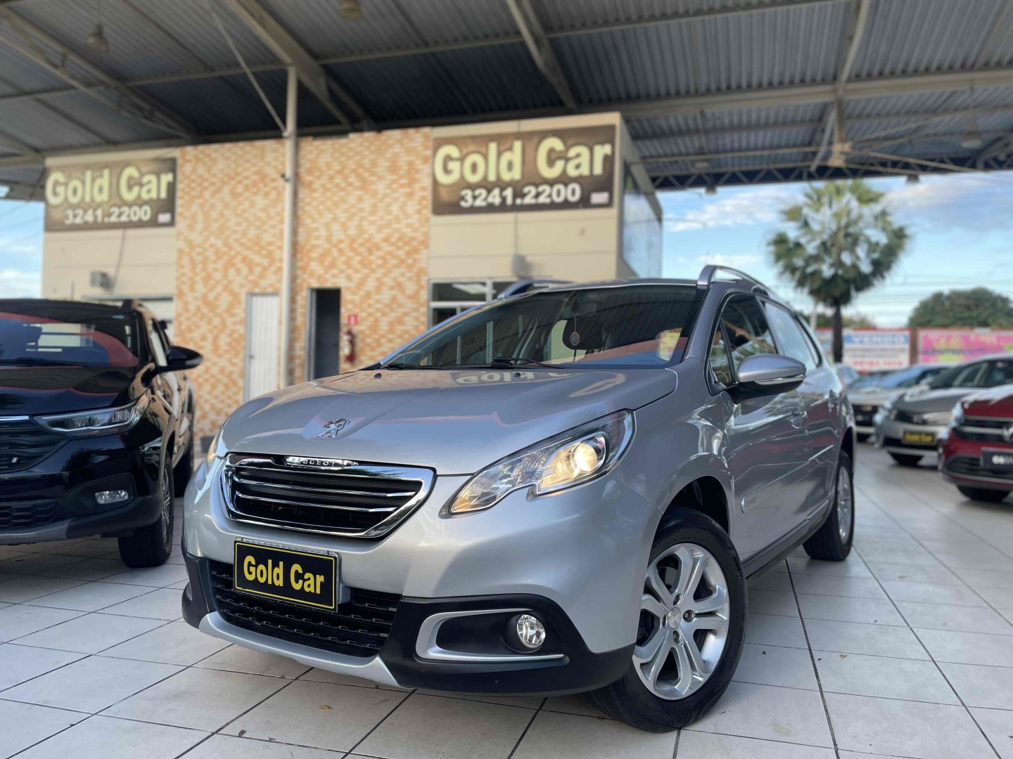 PEUGEOT 2008