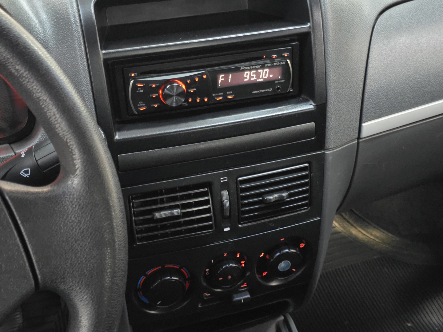 Fiat Siena 1.0 MPI Elx 8V Flex 4P Manual - foto 7