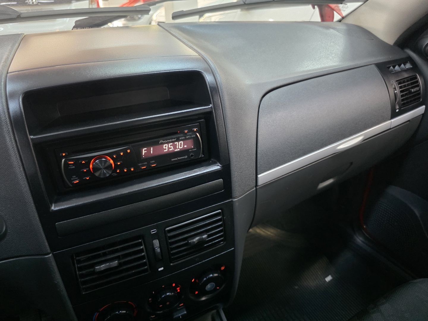 Fiat Siena 1.0 MPI Elx 8V Flex 4P Manual - foto 14