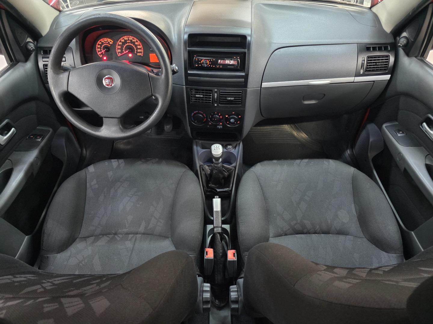 Fiat Siena 1.0 MPI Elx 8V Flex 4P Manual - foto 5