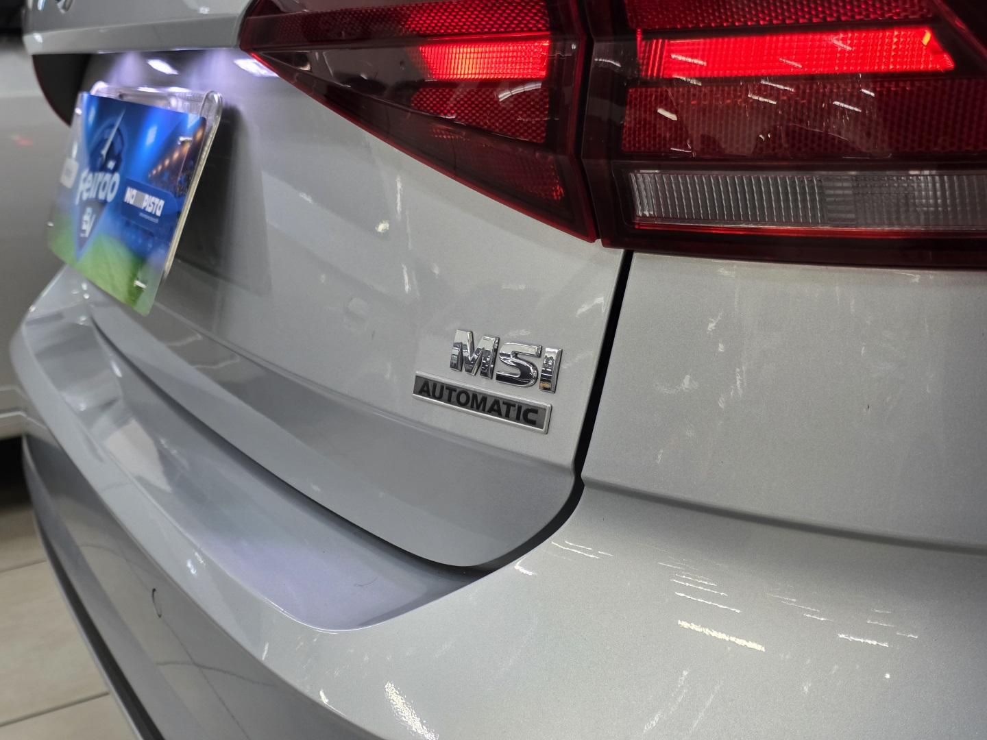 Volkswagen Virtus 1.6 MSI Total Flex Automático - foto 3