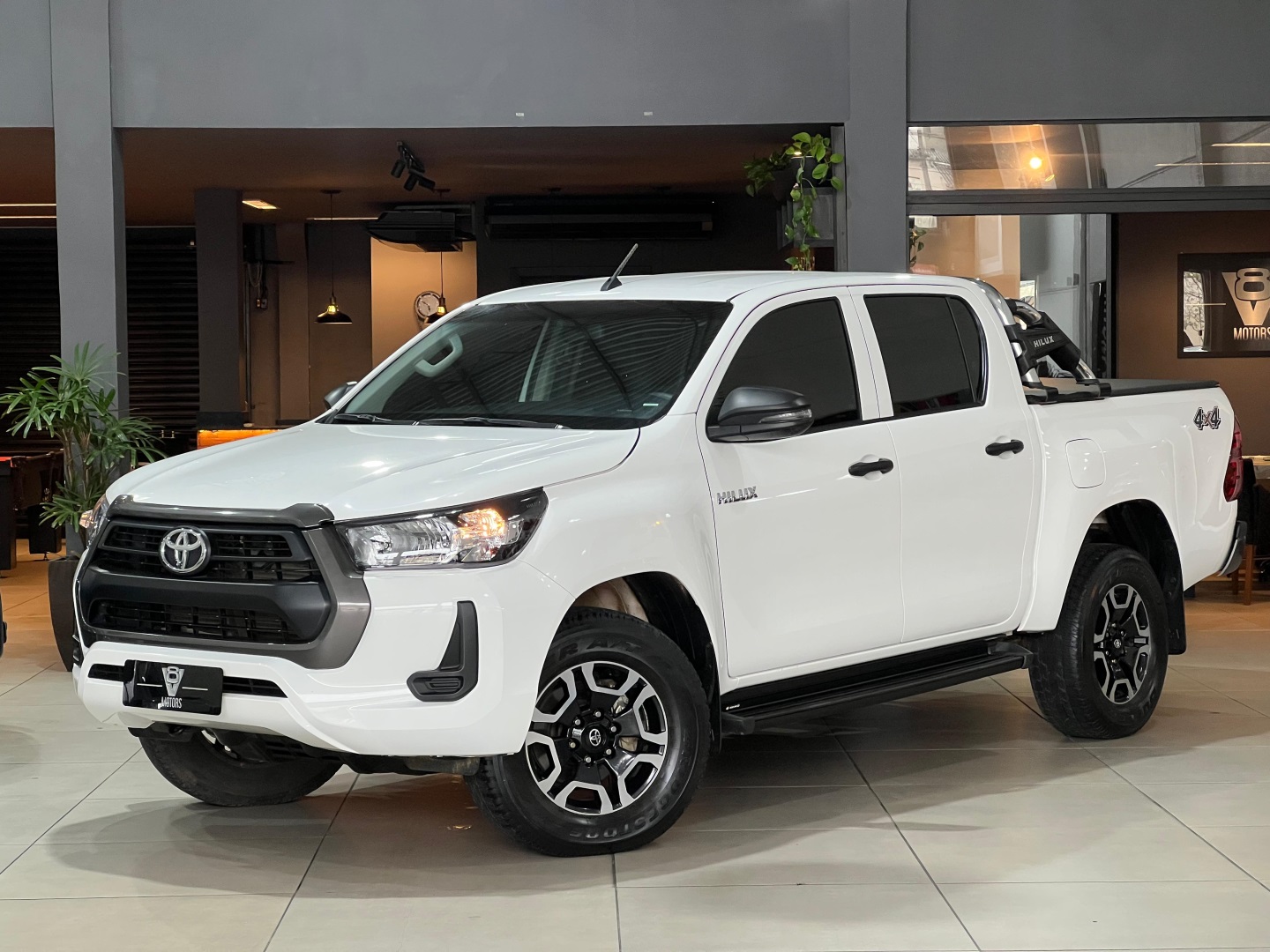 TOYOTA HILUX