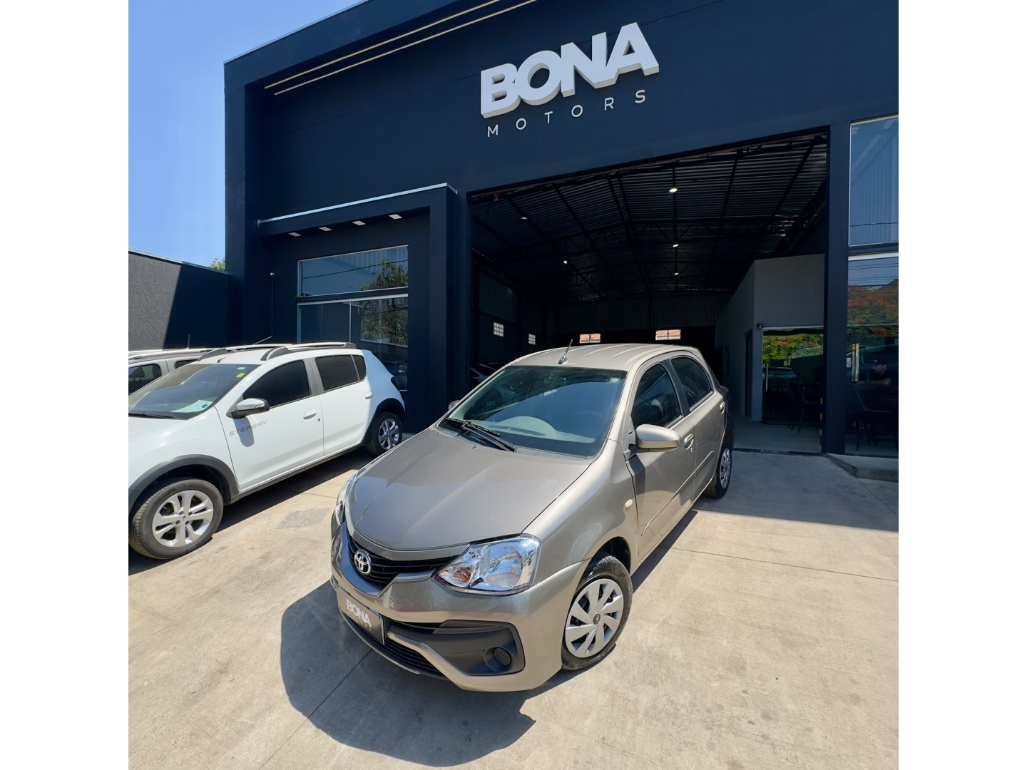 TOYOTA ETIOS