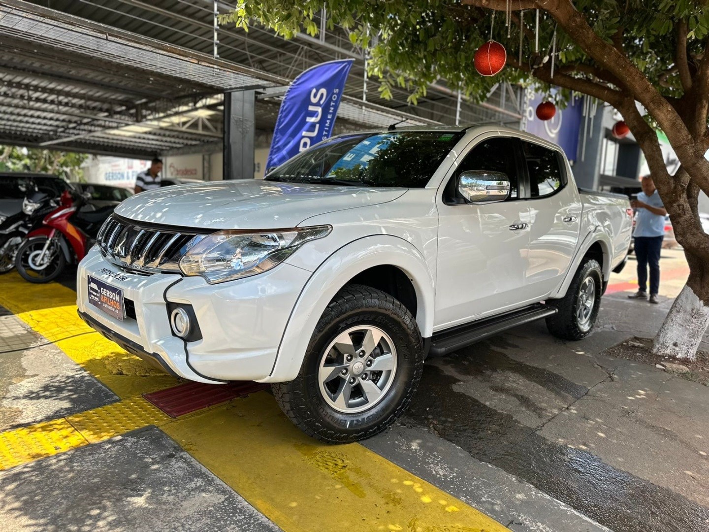 MITSUBISHI L200 TRITON