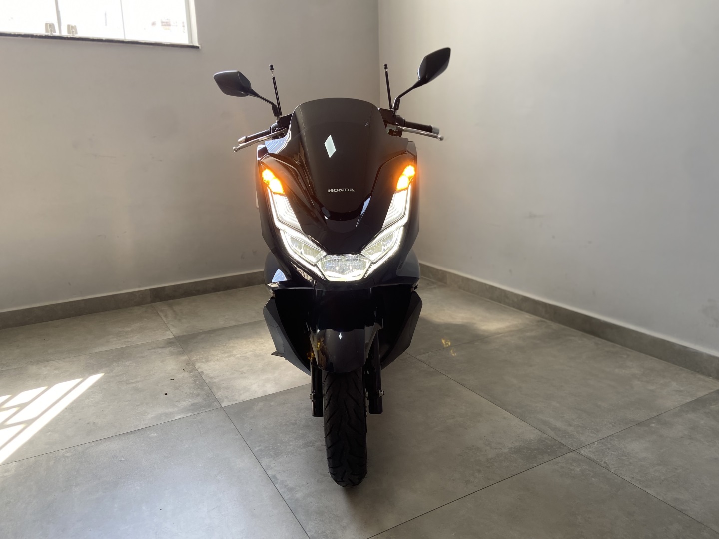 HONDA PCX 160 DLX ABS