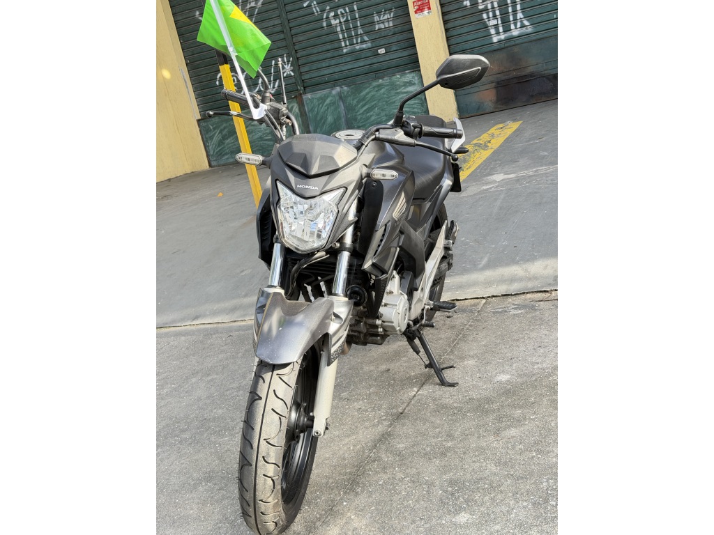 HONDA CB TWISTER