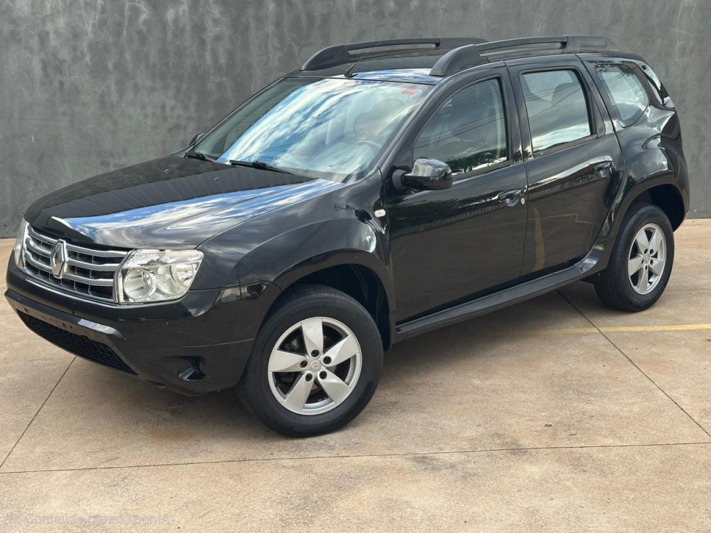RENAULT DUSTER