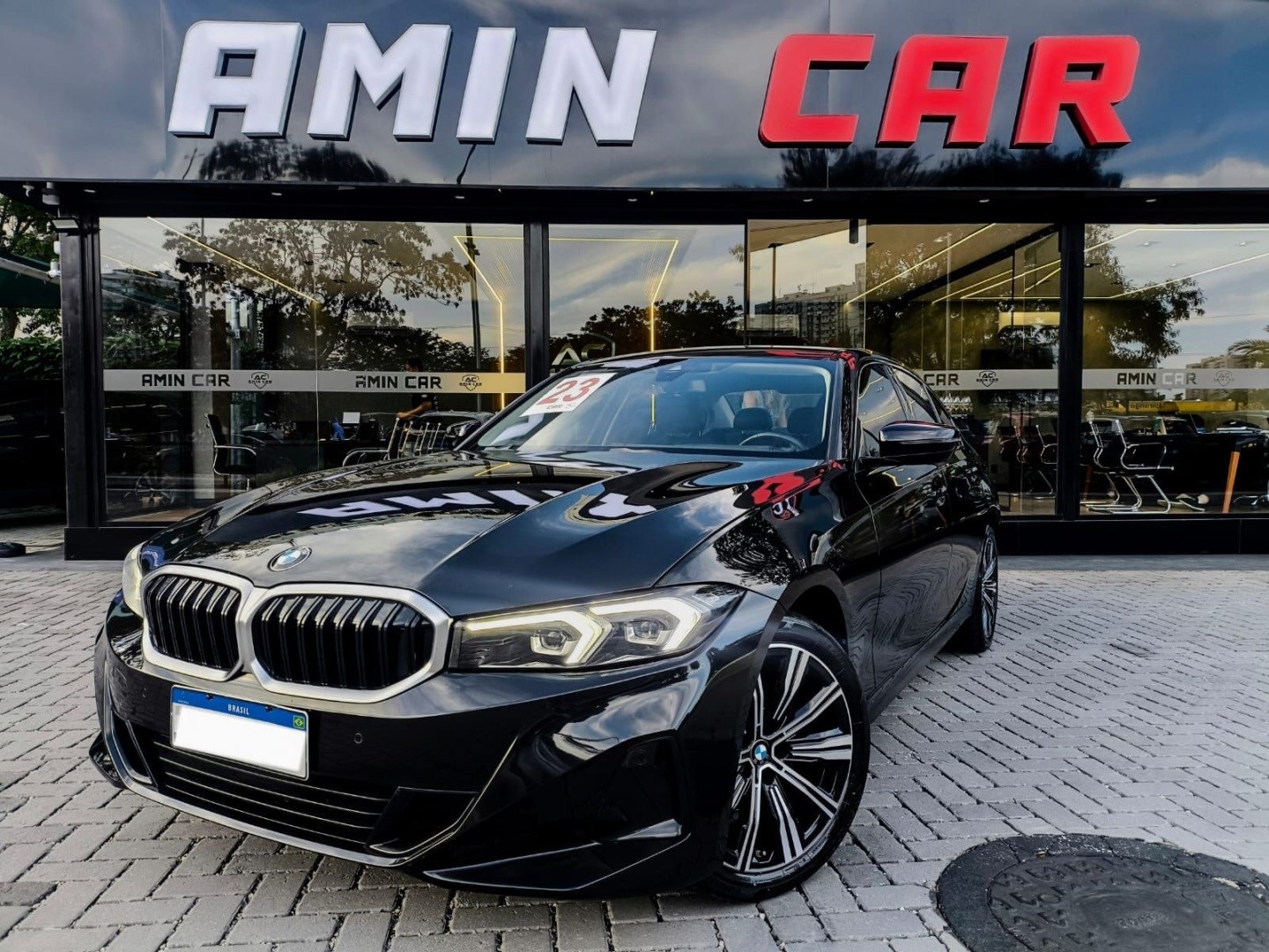 BMW 320i