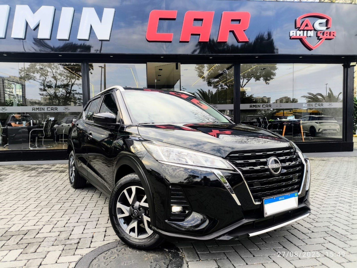 NISSAN KICKS