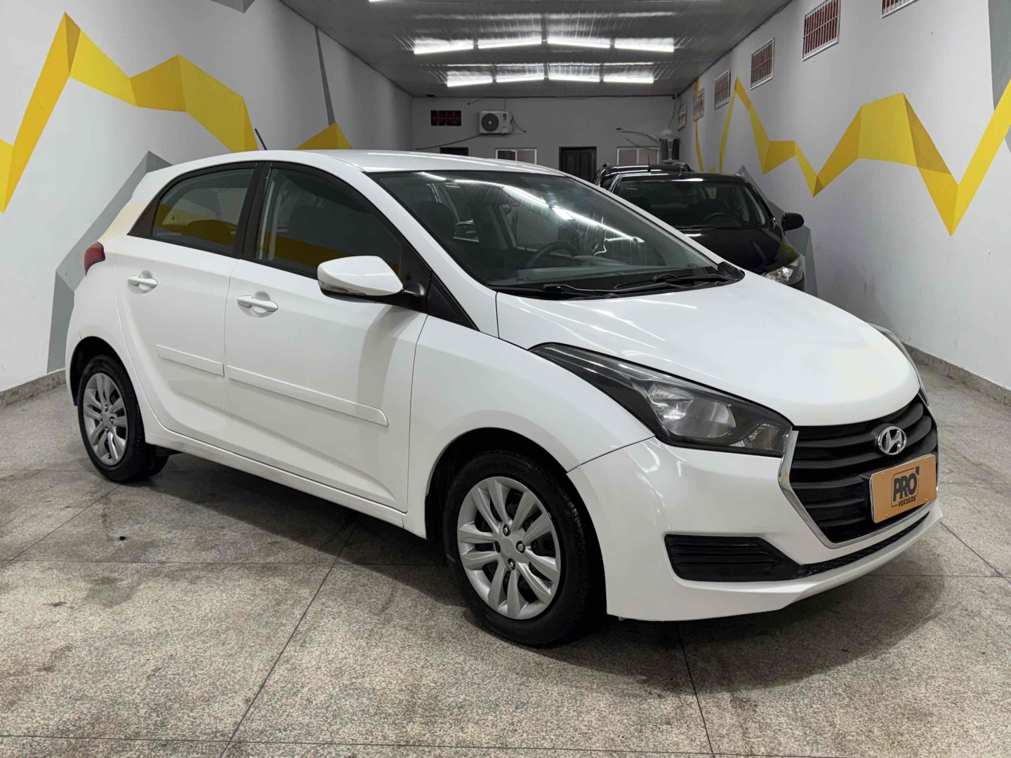 HYUNDAI HB20 1.0 COMFORT PLUS 12V TURBO FLEX 4P MANUAL
