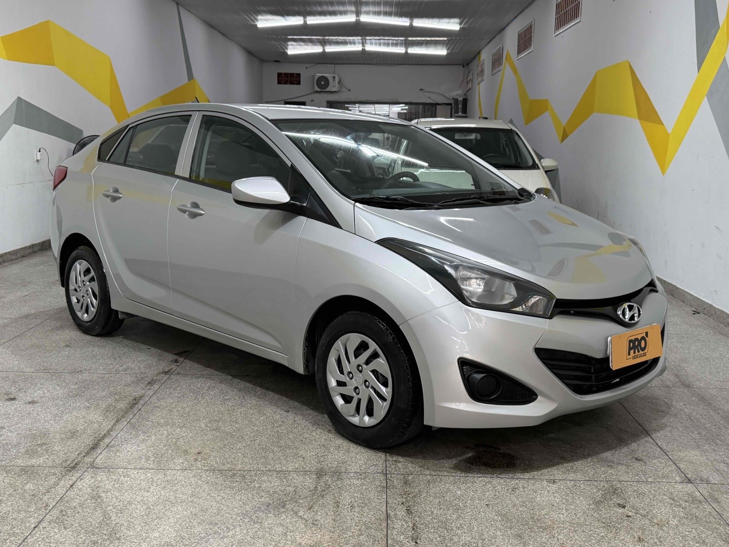 HYUNDAI HB20S 1.0 COMFORT PLUS 12V FLEX 4P MANUAL