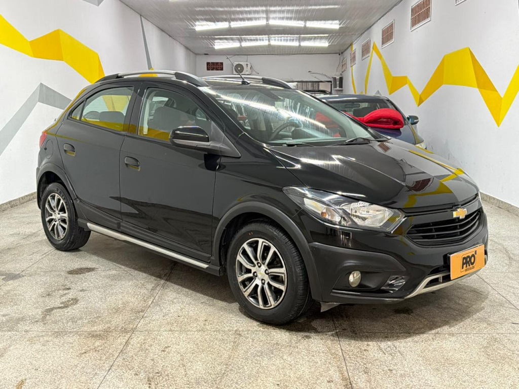 CHEVROLET ONIX 1.4 MPFI ACTIV 8V FLEX 4P AUTOMÁTICO