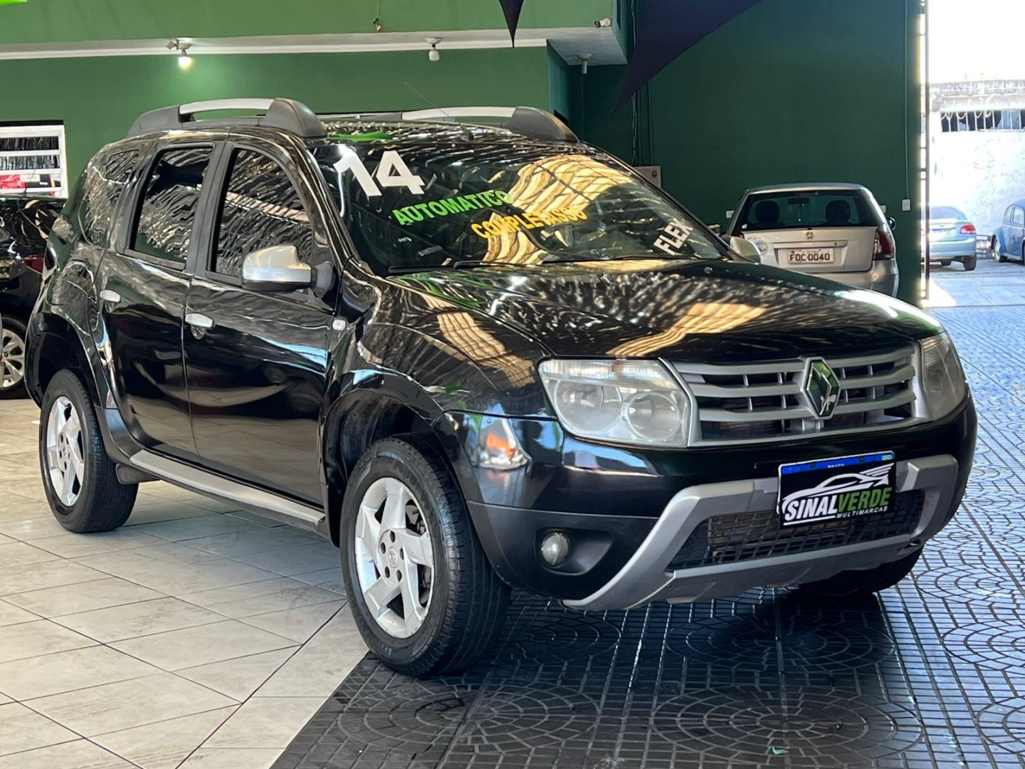RENAULT DUSTER