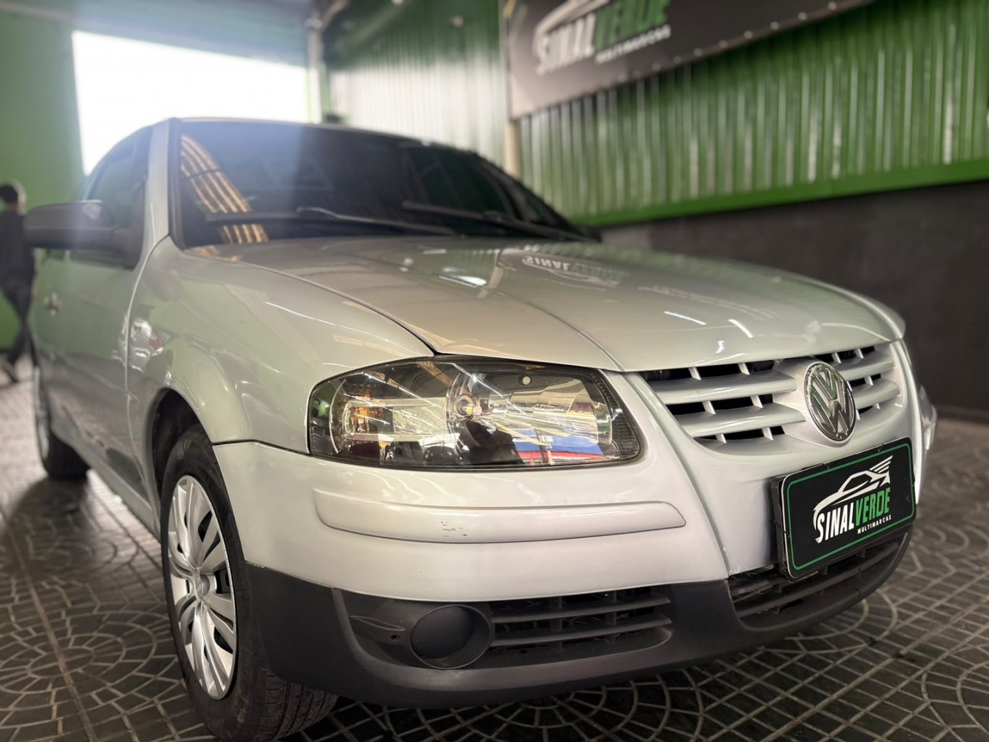 VOLKSWAGEN GOL