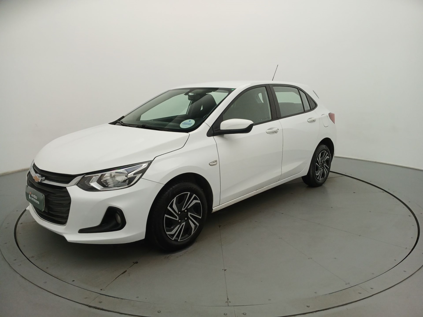 foto do veículo Chevrolet Onix   1.0 FLEX LT MANUAL