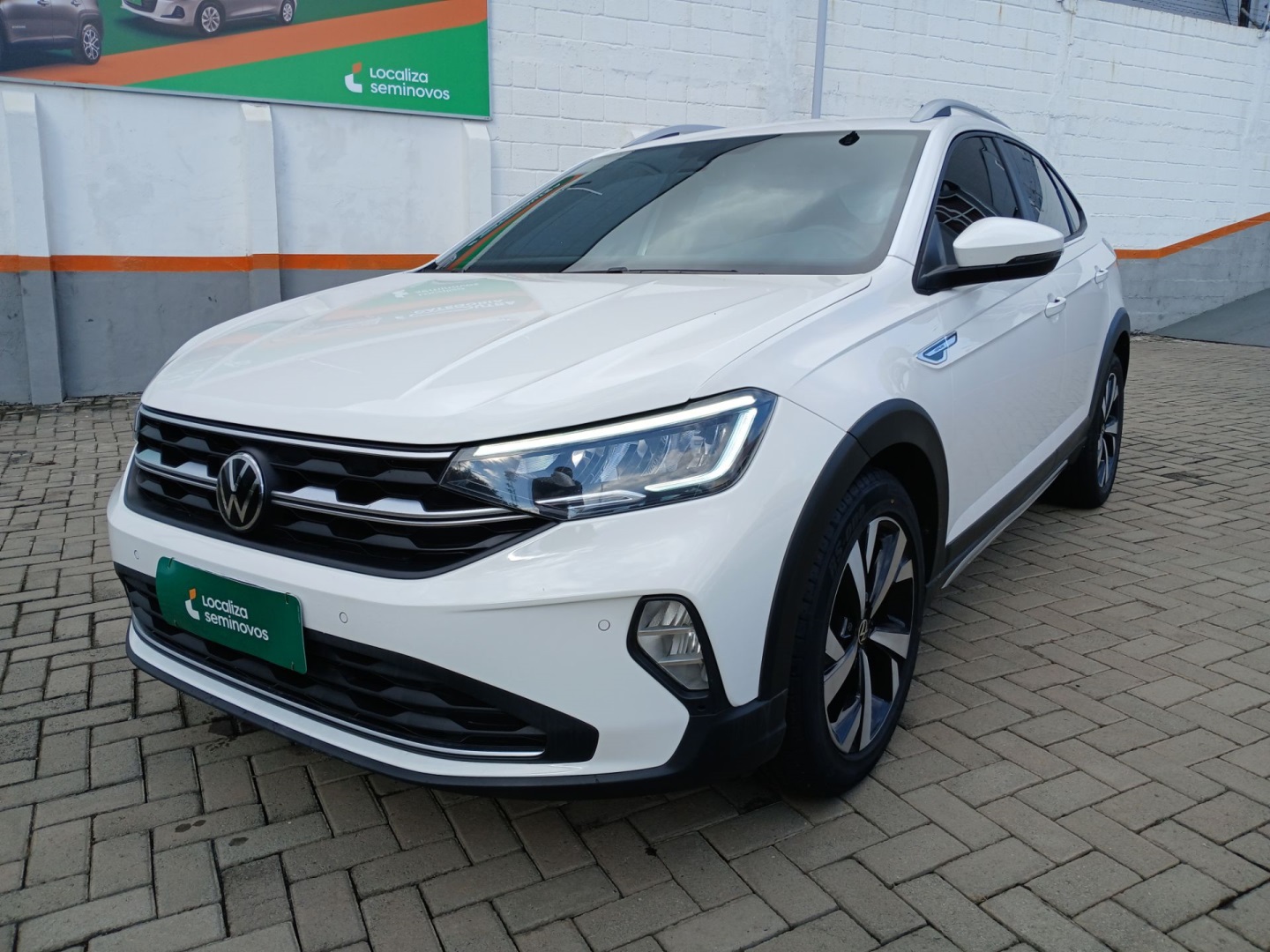 foto do veículo Volkswagen Nivus   1.0 200 TSI TOTAL FLEX HIGHLINE AUTOMÁTICO