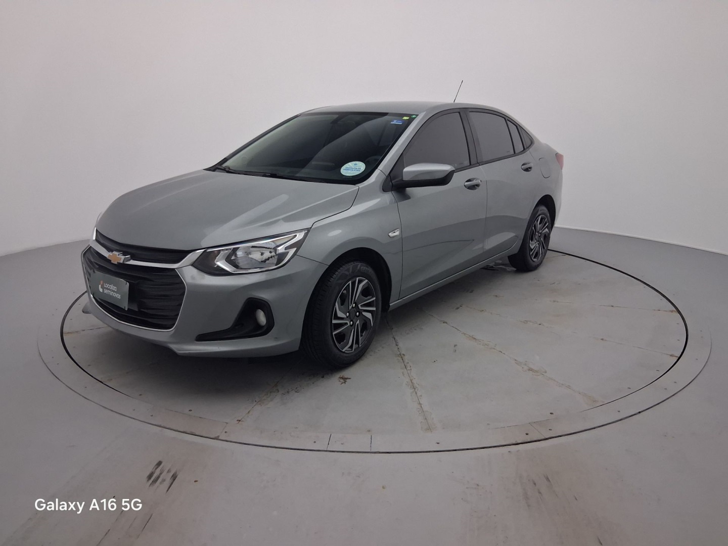 foto do veículo Chevrolet Onix   1.0 FLEX PLUS LT MANUAL