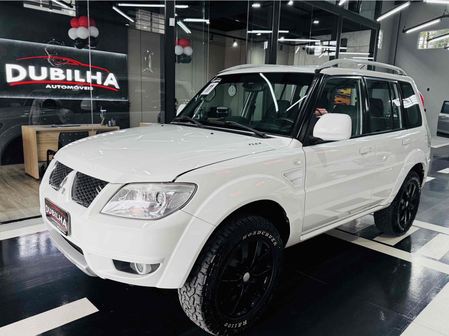 MITSUBISHI PAJERO TR4
