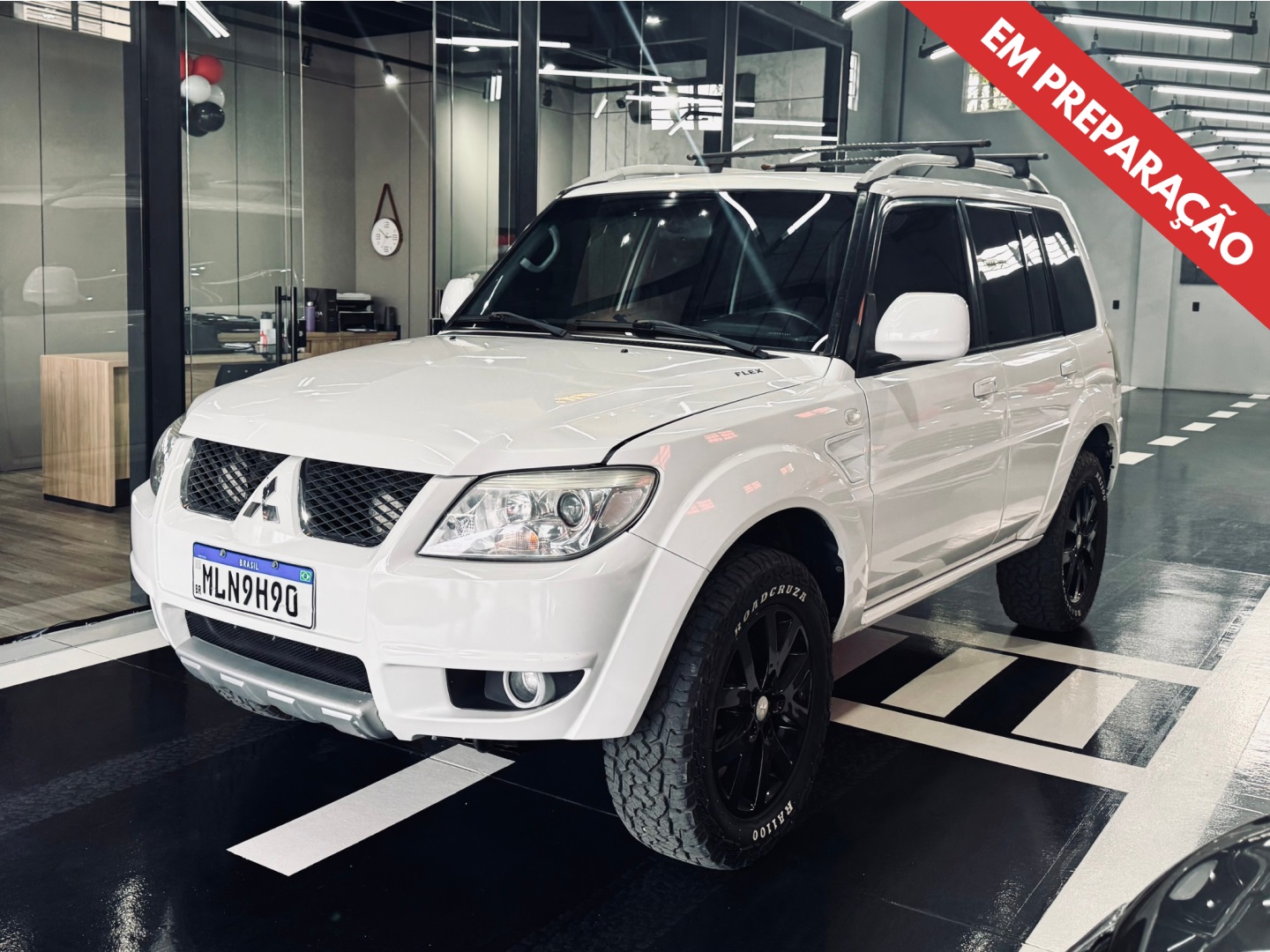 MITSUBISHI PAJERO TR4