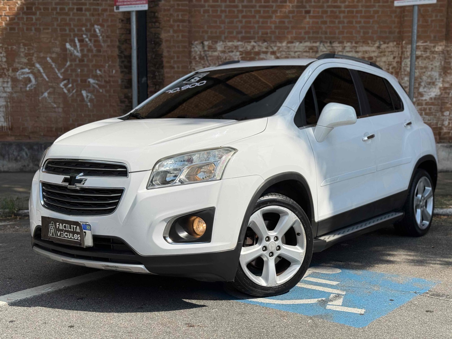 CHEVROLET TRACKER