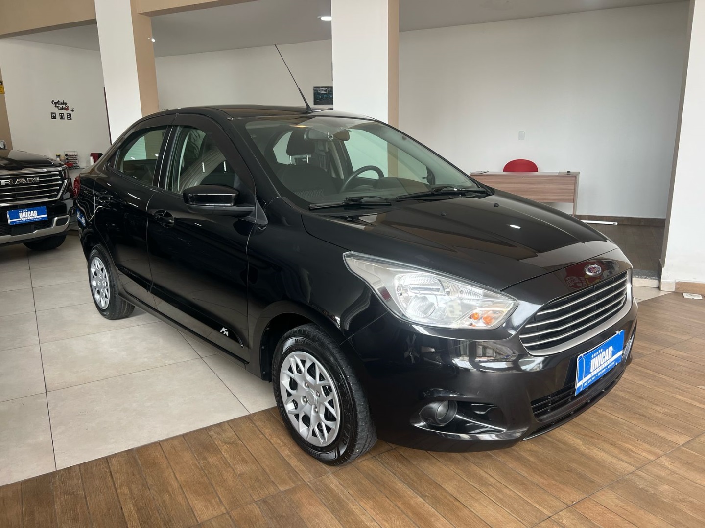 FORD KA