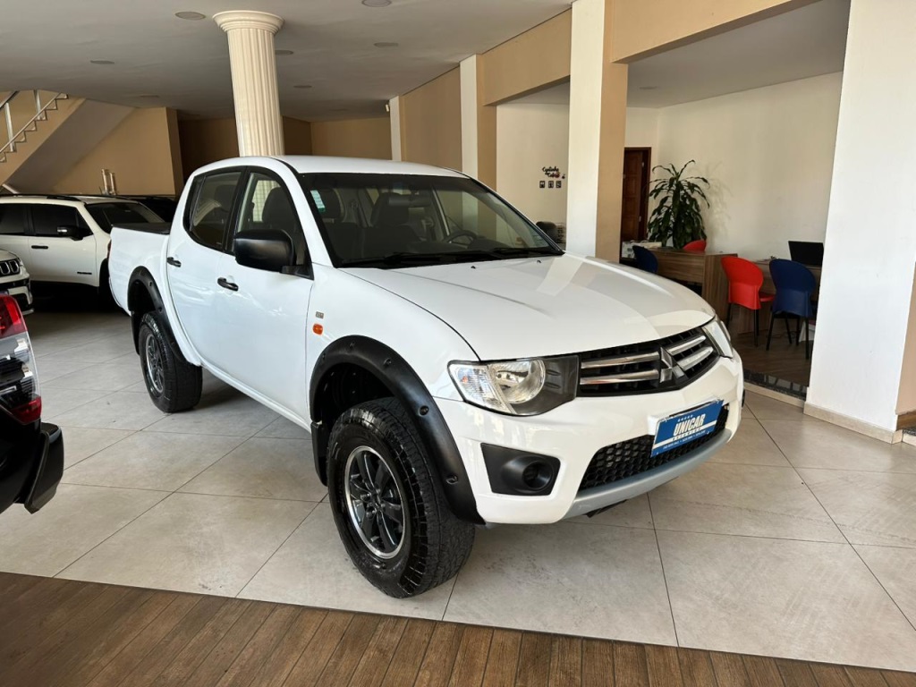 MITSUBISHI L200 TRITON