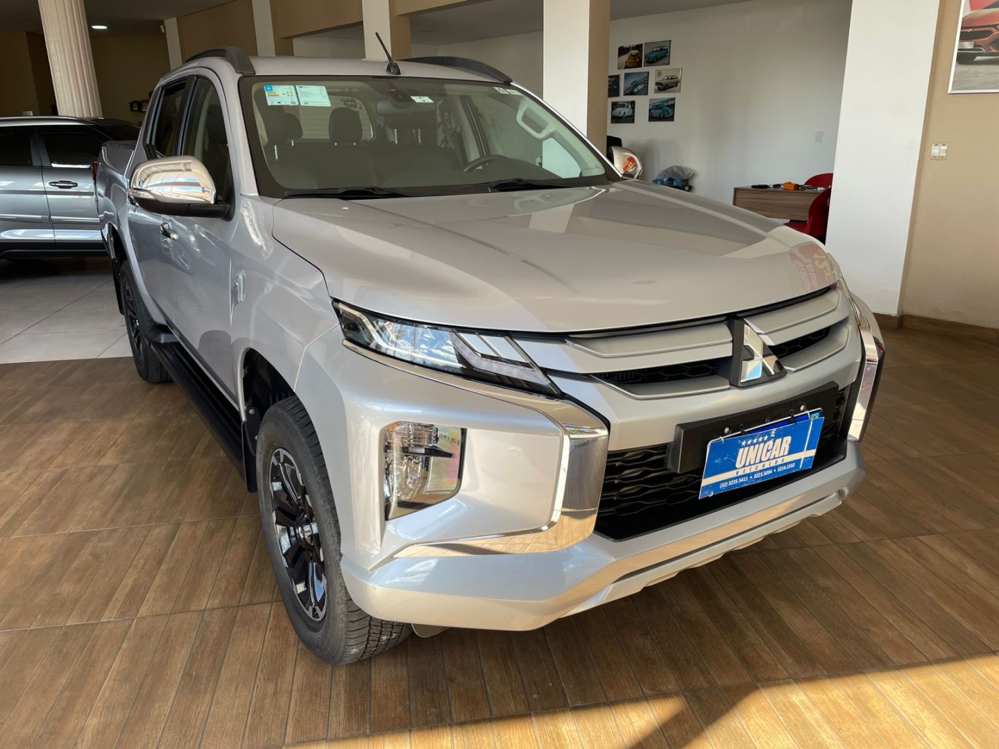 MITSUBISHI L200 TRITON