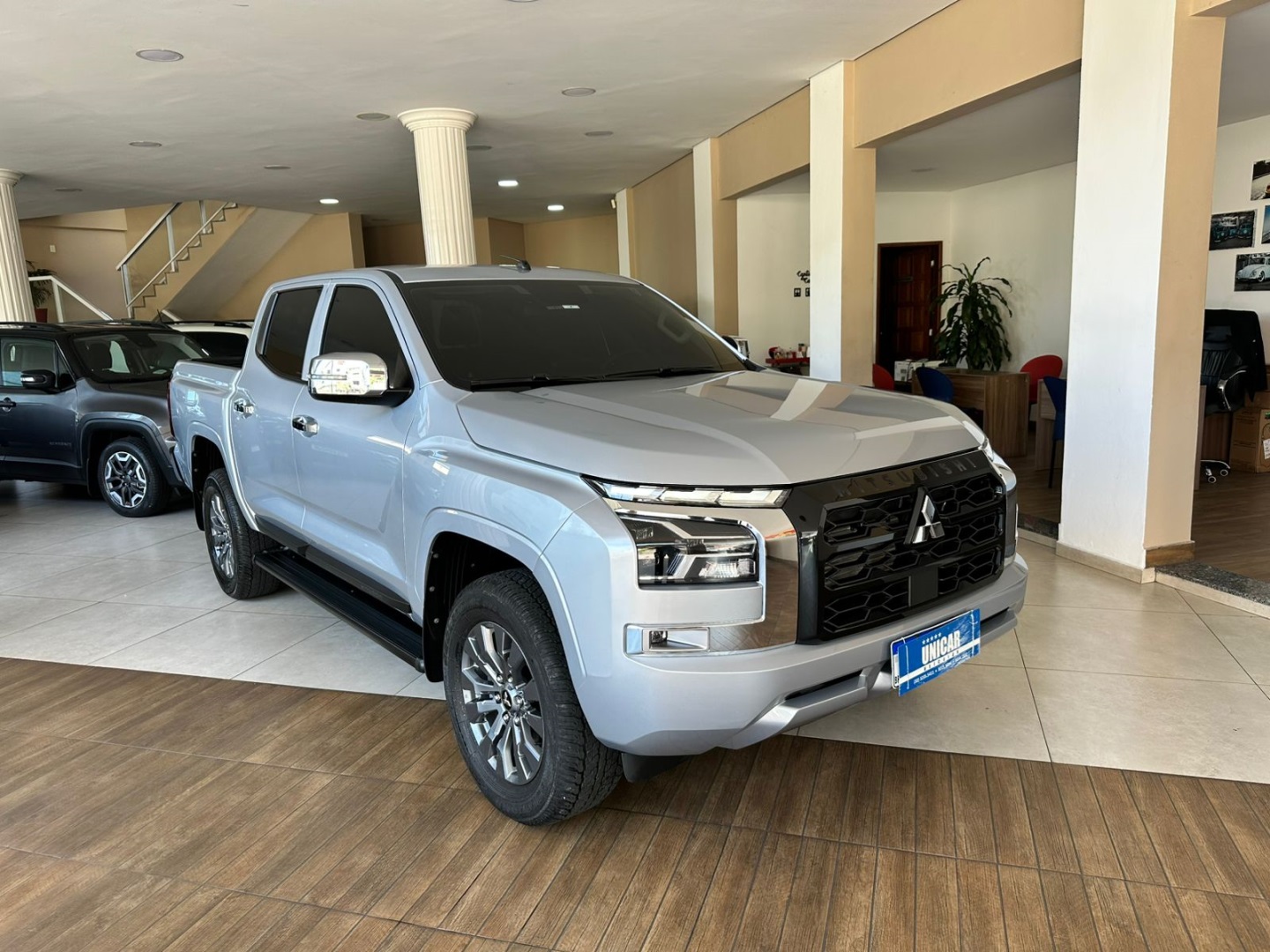MITSUBISHI L200 TRITON