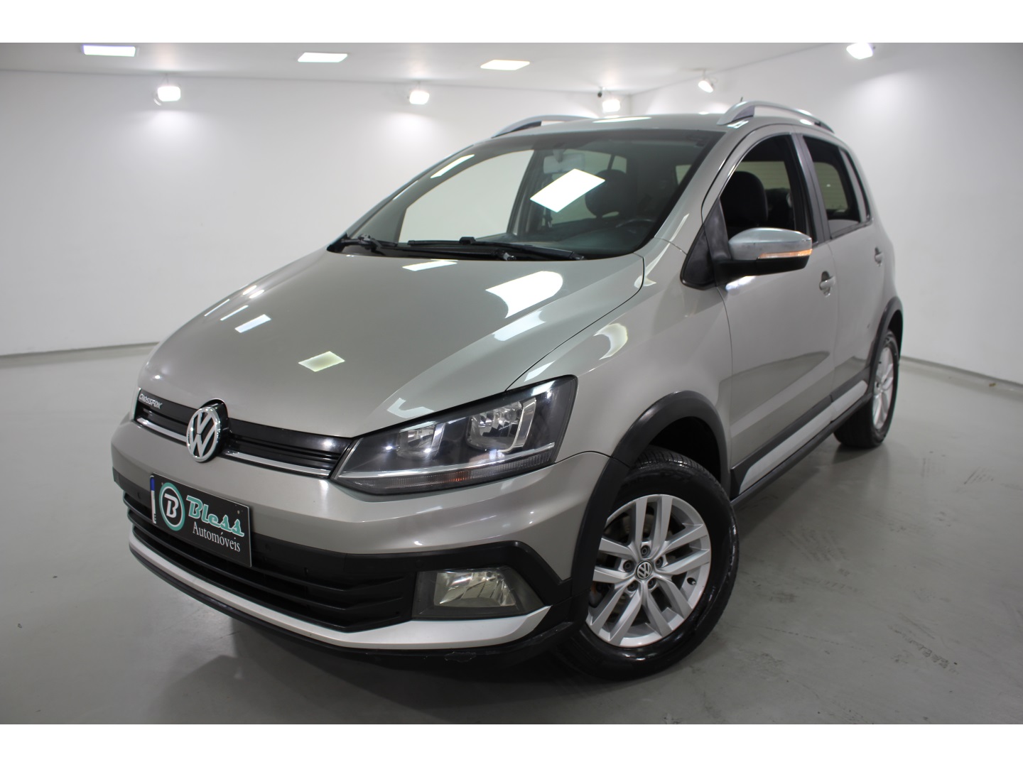 VOLKSWAGEN CROSSFOX 1.6 MI 8V FLEX 4P MANUAL