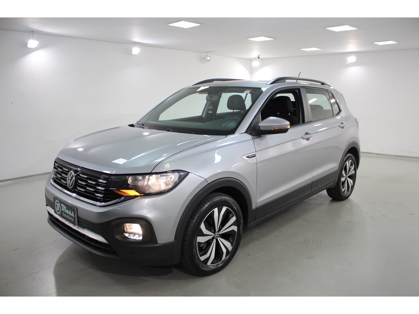 VOLKSWAGEN T-CROSS 1.0 200 TSI TOTAL FLEX COMFORTLINE AUTOMÁTICO